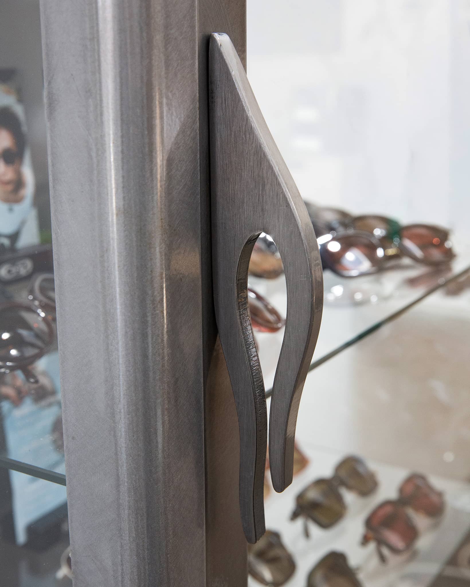 -Floor Cabinet Display-3