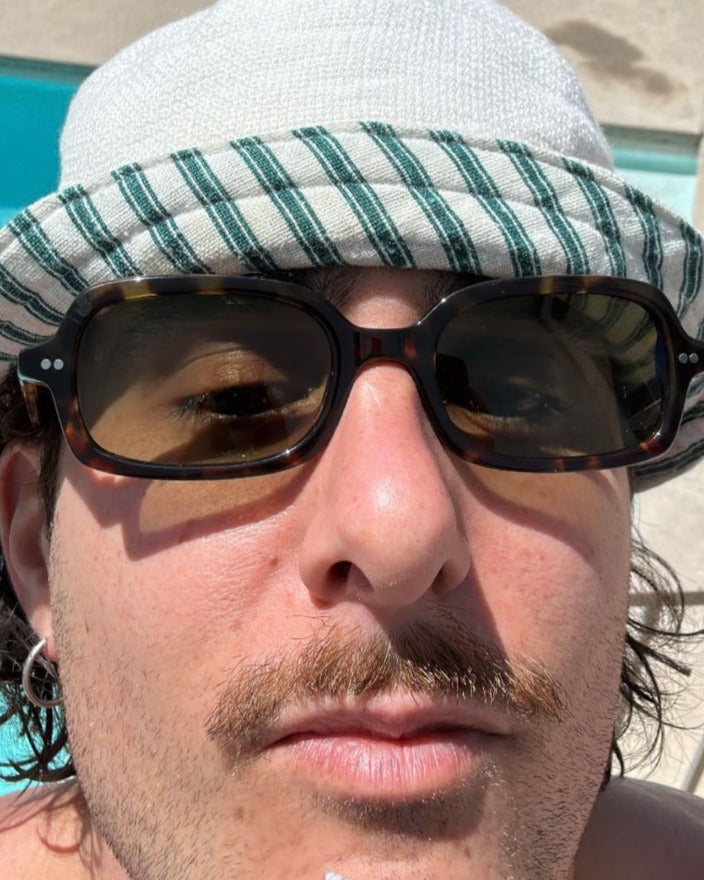@zacfarro